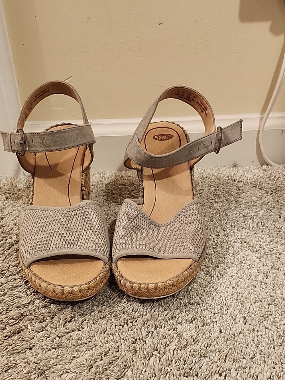 Dr Scholls Soft Women's Gray Wedge Sandals with Ankle Strap